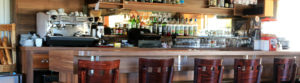 Le bar du camping les Sous-bois du lac proche de Naussac