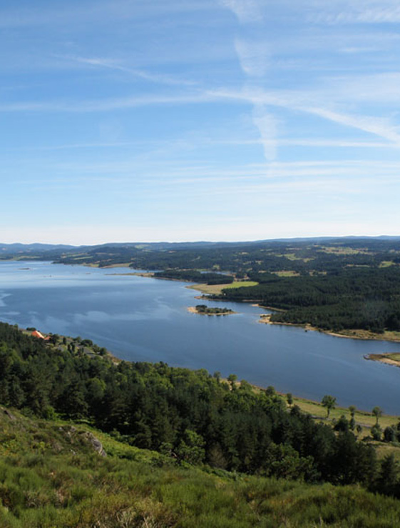 Langogne et le grand lac de Naussac