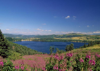 Lac d'Issarlès en Ardèche